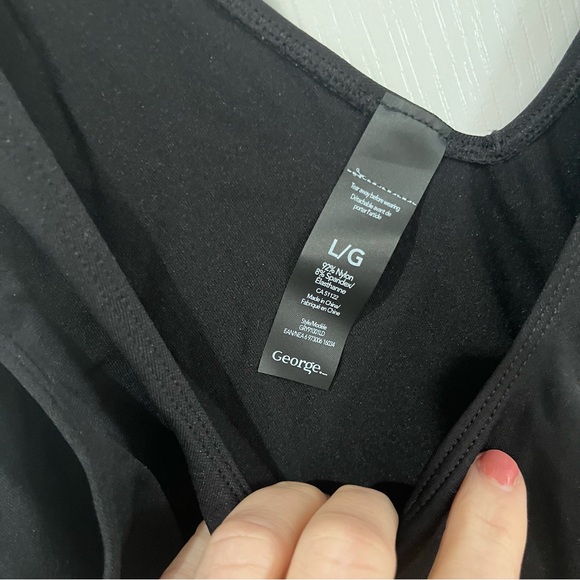 George black camisole size large - Picture 4 of 7